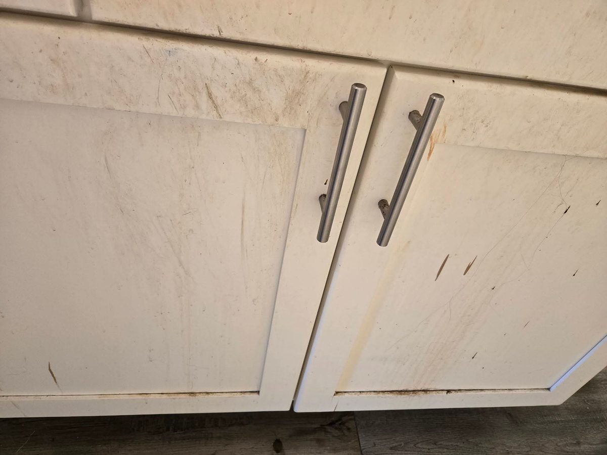 Cabinets before cleaning by J&N Cleaning